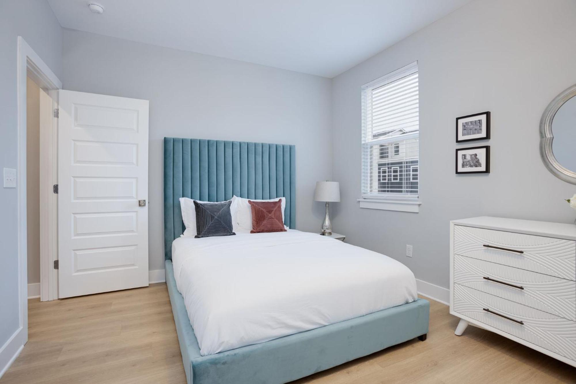 Modern Townhome, 10Min To Downtown! 8Min To Grand Ole Opry! Sleeps 8! 纳什维尔 外观 照片
